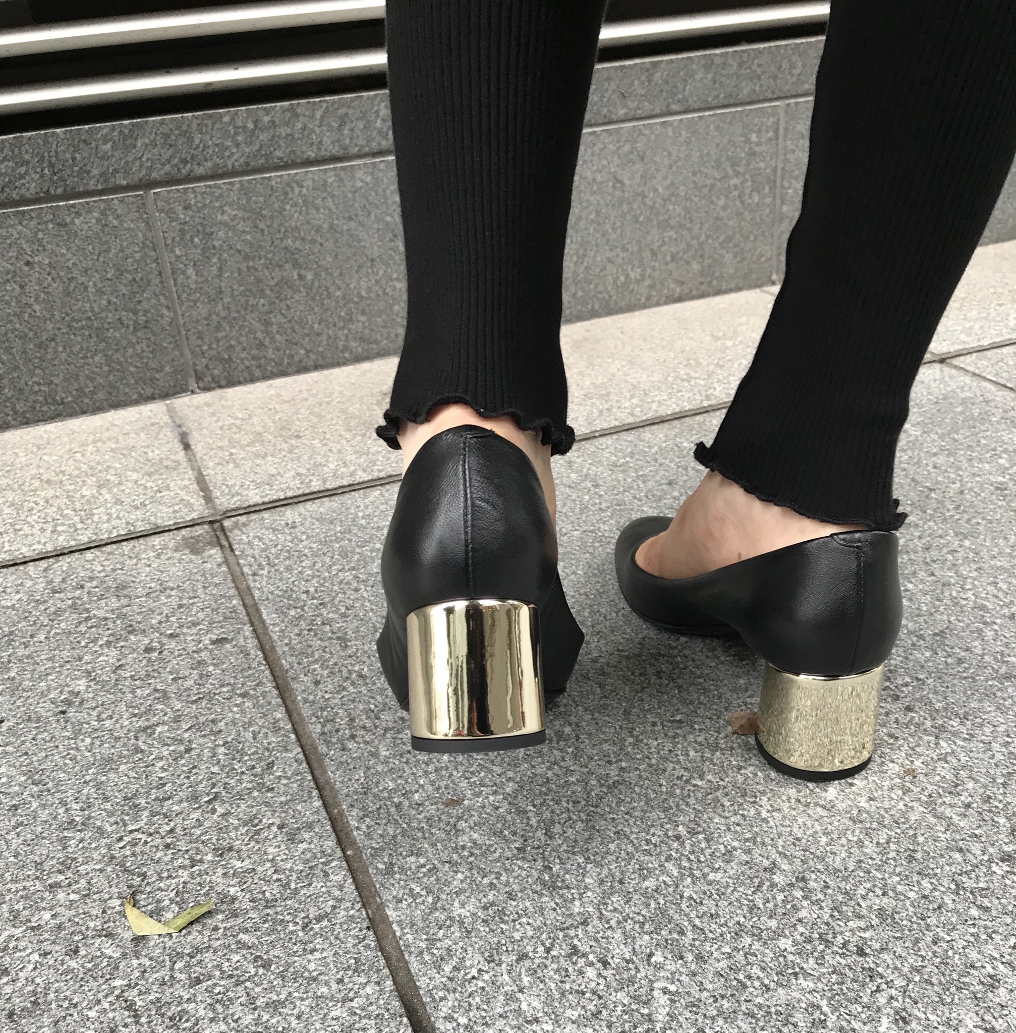 有楽町マルイ】FABIO RUSCONI gold heel pumps | Scrap Book [2018.09.30]