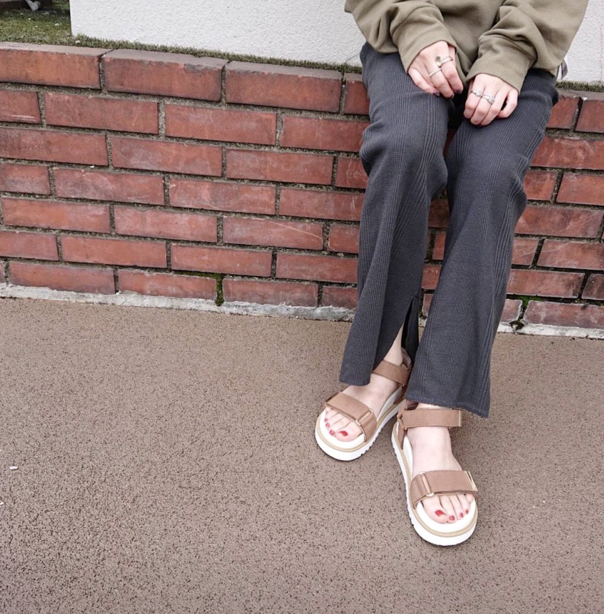Scrap Book スクラップブック　チアキカタギリ　sandals サンダル ベルトサンダル 厚底　スポーツサンダル 日本ブランド