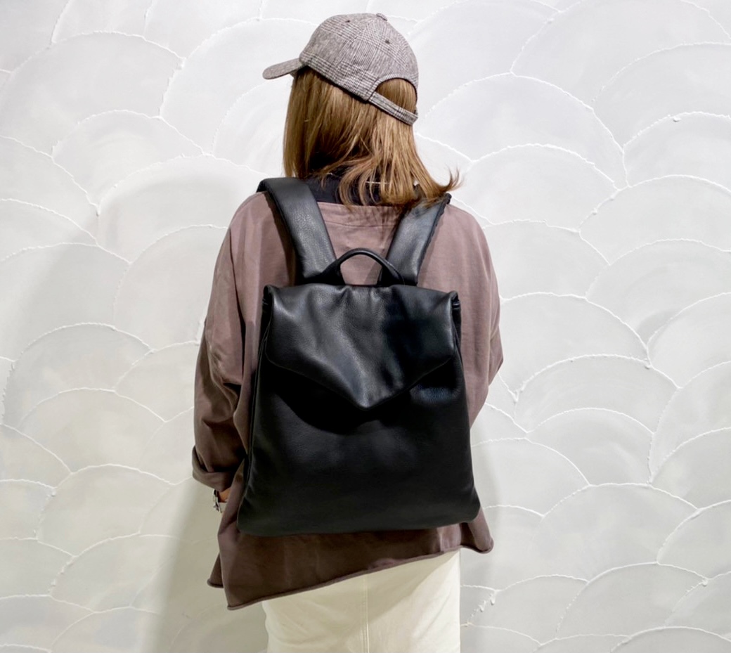 ルミネ横浜】POMTATA leather rucksack | Scrap Book [2020.11.21]